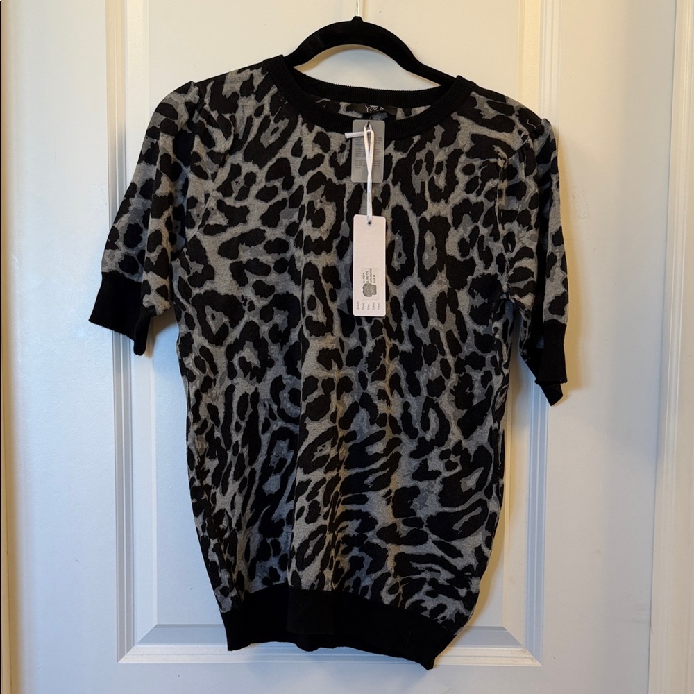 Leopard Print Crew Neck Sweater - Black and Gray